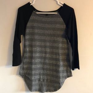Jolie 3/4 sleeve woman’s size L